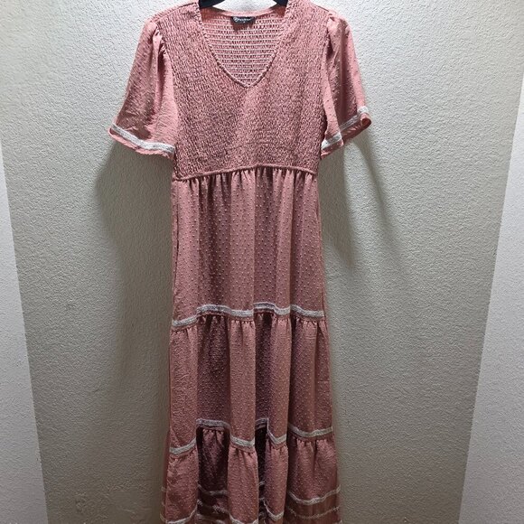 Pretty Garden Pink Short Sleeve Smocked Tiered Maxi Dress Size Medium - Picture 1 of 8